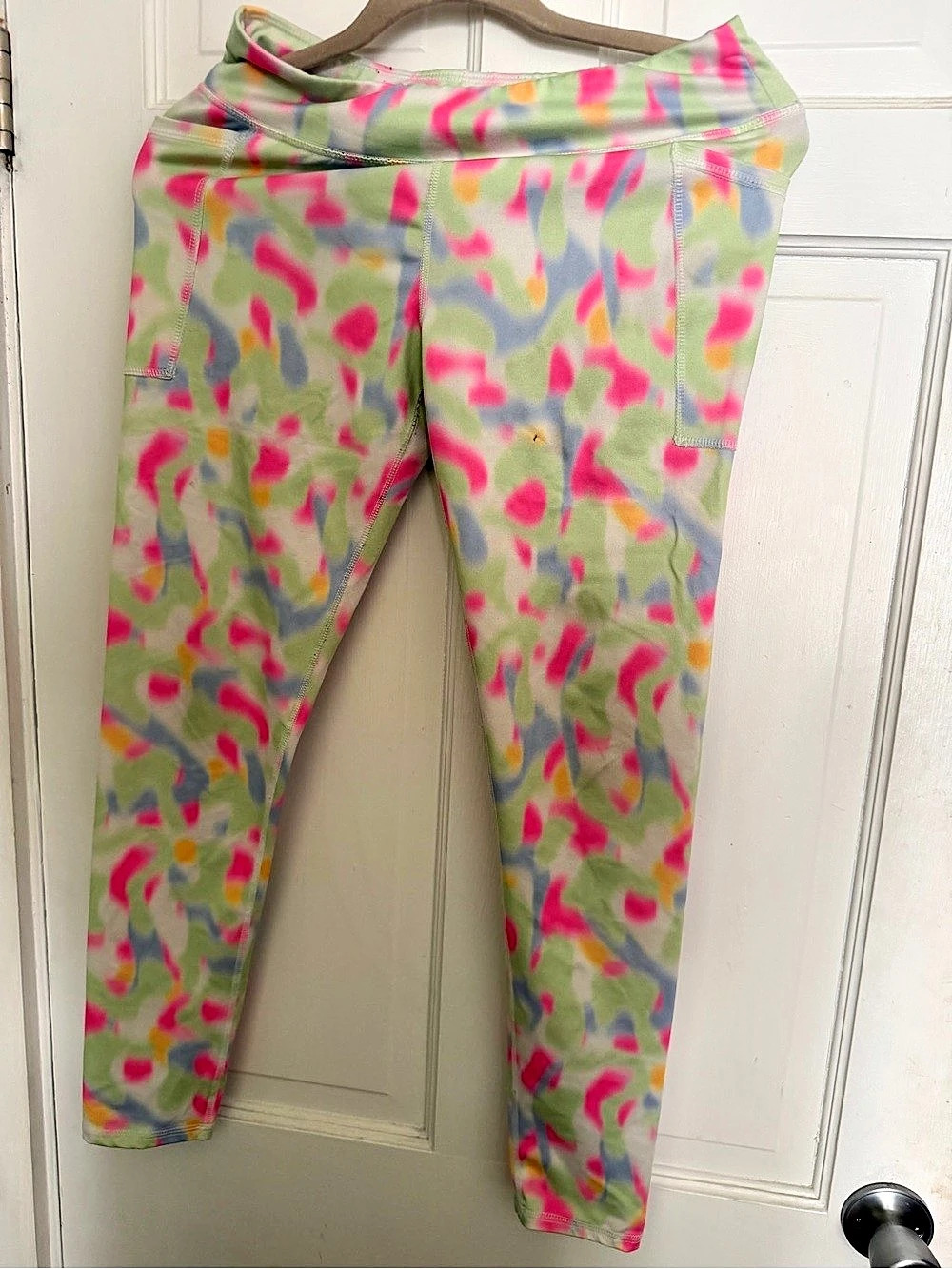 Athleta Women's Abstract Athletic Leggings XL Like New